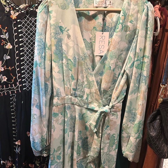 Resa Willow Wrap Dress NWT - Picture 2 of 4